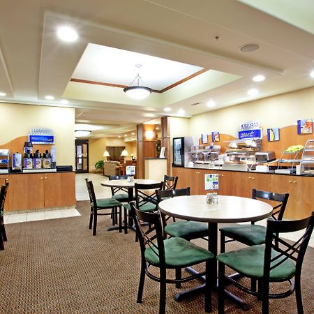 Holiday Inn Express Hotel & Suites Claypool Hill -Richlands Area By Ihg Pounding Mill Luaran gambar
