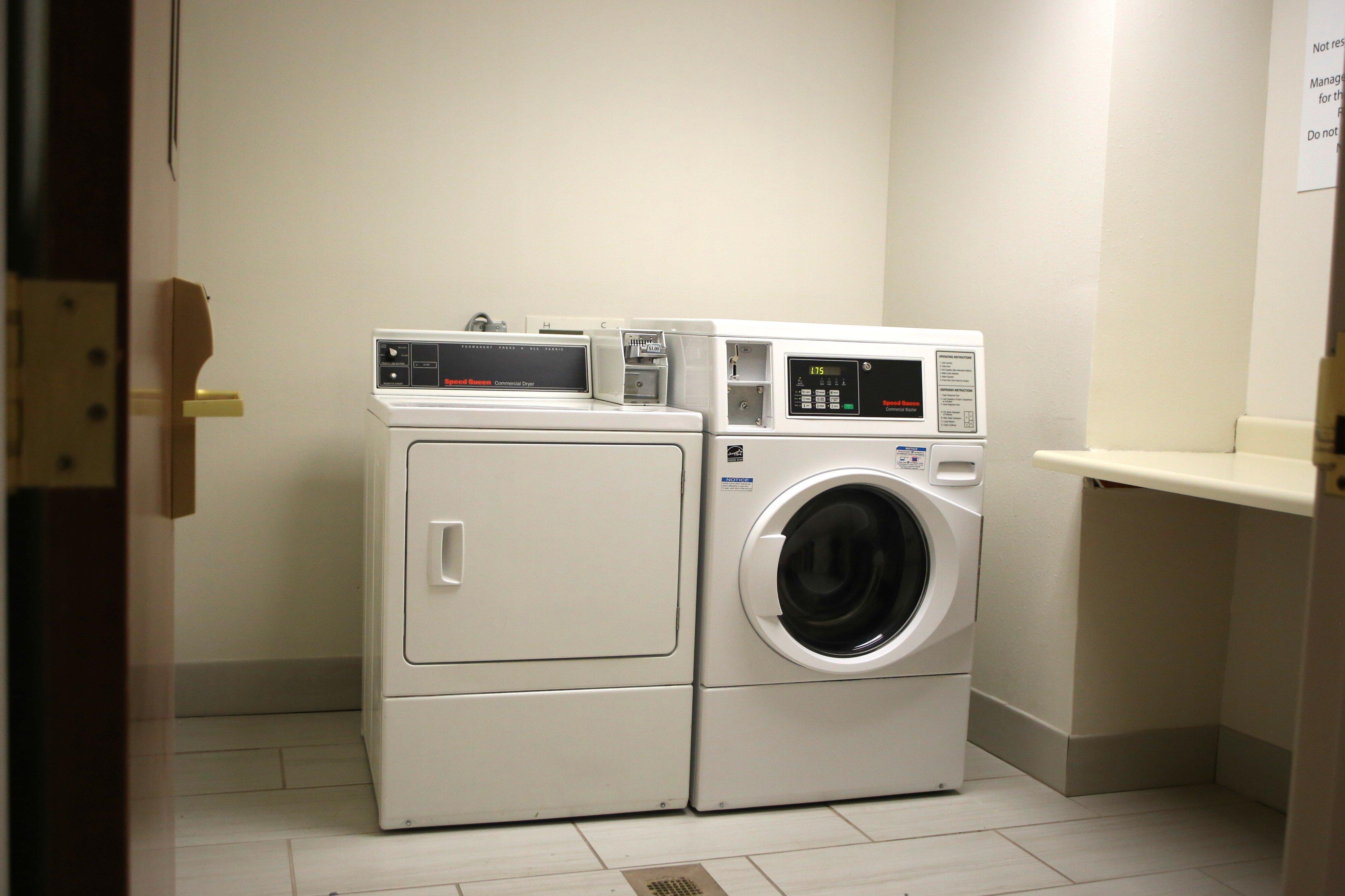 Holiday Inn Express Hotel & Suites Claypool Hill -Richlands Area By Ihg Pounding Mill Luaran gambar