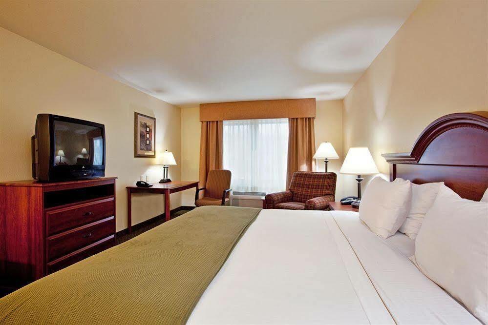 Holiday Inn Express Hotel & Suites Claypool Hill -Richlands Area By Ihg Pounding Mill Luaran gambar